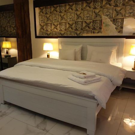 B&B Mumtaz City 이슬라마바드 외부 사진