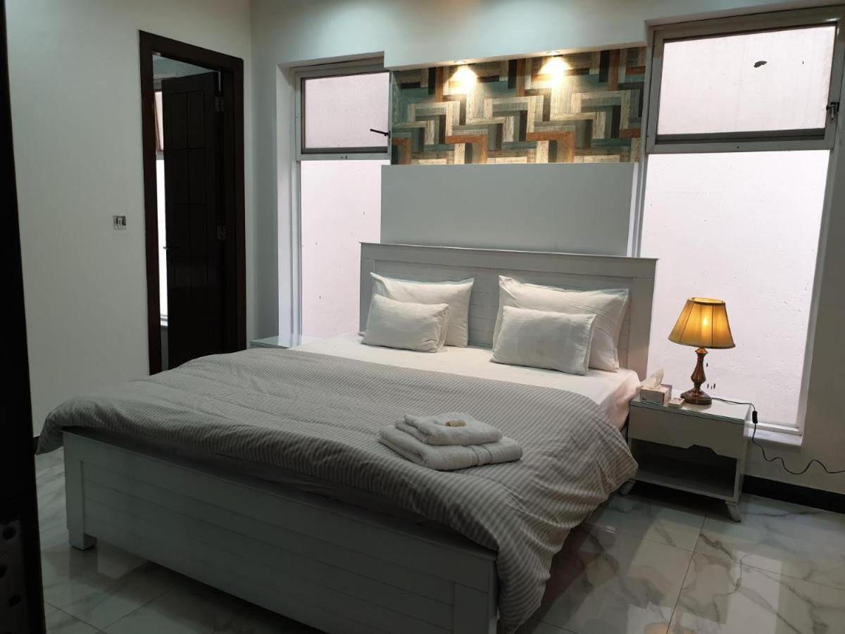 B&B Mumtaz City 이슬라마바드 외부 사진